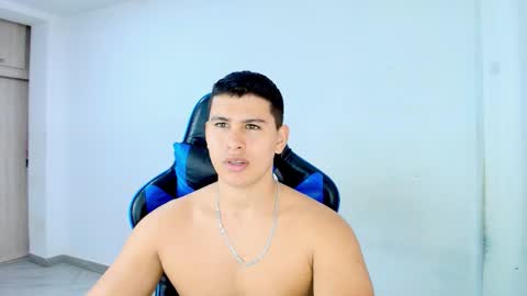 Snapshot of dantraxx chatting on 02/28/26, 07:04 Dantraxx online show from 02/28/26, 07:04