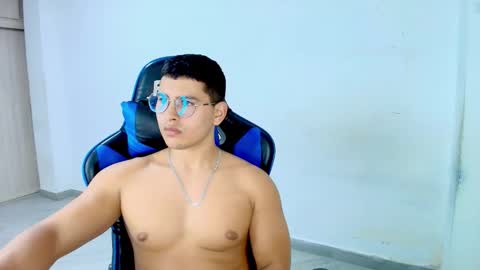 Snapshot of dantraxx chatting on 03/02/26, 11:33 Dantraxx online show from 03/02/26, 11:33