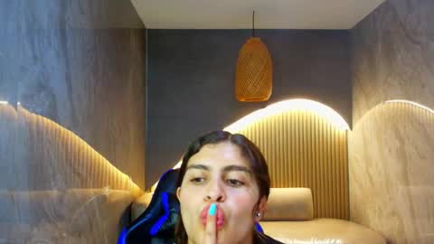 Dany online show from 11/13/25, 01:32