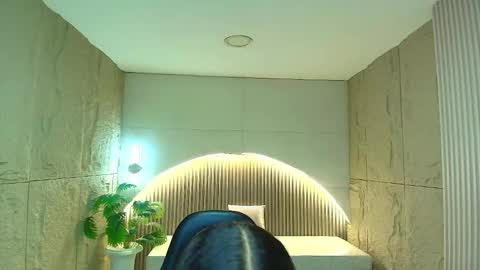 Dany online show from 11/28/25, 01:03