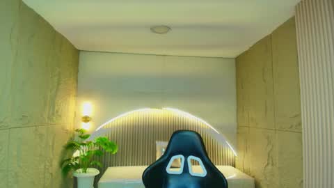 Dany online show from 02/18/26, 12:56