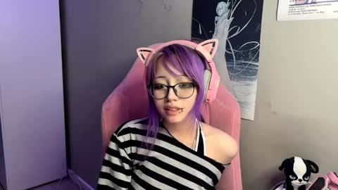 Snapshot of danyelleeyermann chatting on 04/05/26, 02:25 danyelleeyermann online show from 04/05/26, 02:25