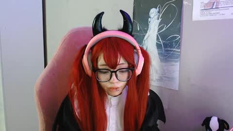 Snapshot of danyelleeyermann chatting on 04/21/26, 01:06 danyelleeyermann online show from 04/21/26, 01:06