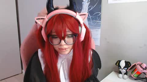 Snapshot of danyelleeyermann chatting on 04/30/26, 01:17 danyelleeyermann online show from 04/30/26, 01:17