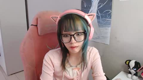 Snapshot of danyelleeyermann chatting on 05/04/26, 01:07 danyelleeyermann online show from 05/04/26, 01:07