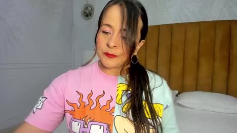 Daphne online show from 01/17/25, 02:18