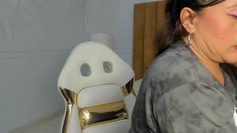 Daphne online show from 01/25/25, 08:53