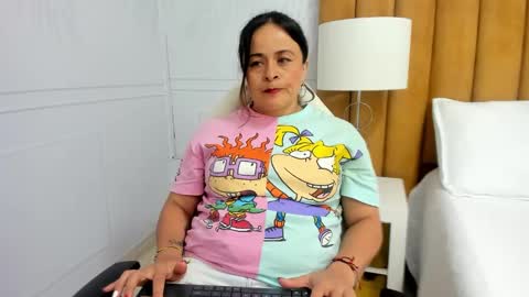 Daphne online show from 02/05/25, 08:21