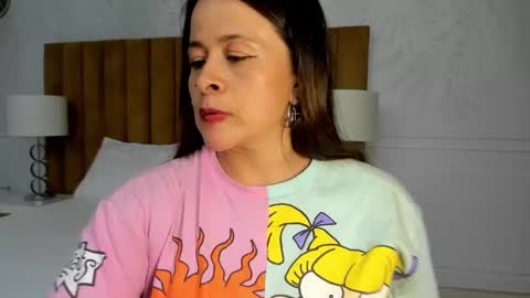 Daphne online show from 02/12/25, 08:27