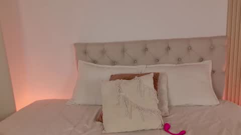Antonella Mora online show from 07/25/26, 04:15