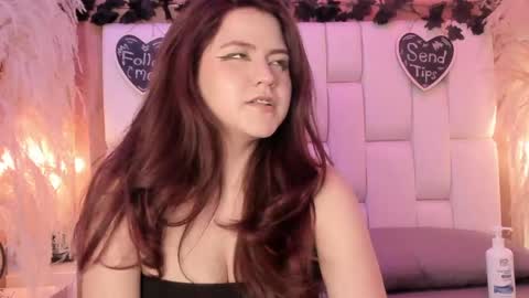 daphne_and_roger online show from 04/18/26, 07:07