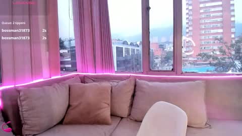 daphne_chers online show from 10/22/25, 08:08