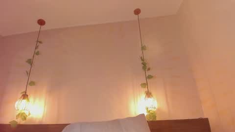 Daphne online show from 01/25/25, 05:40