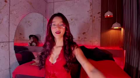 Daphne online show from 02/09/25, 11:47