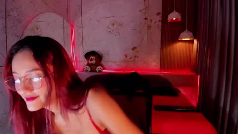 Daphne online show from 02/10/25, 11:57