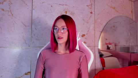 Daphne online show from 10/02/25, 03:02