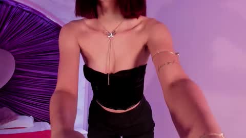 Daphne online show from 11/30/25, 03:10