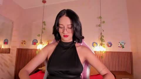 Snapshot of daphne_courtis chatting on 07/03/26, 03:13 Daphne online show from 07/03/26, 03:13