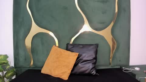 daphne_culeht online show from 04/30/26, 09:19