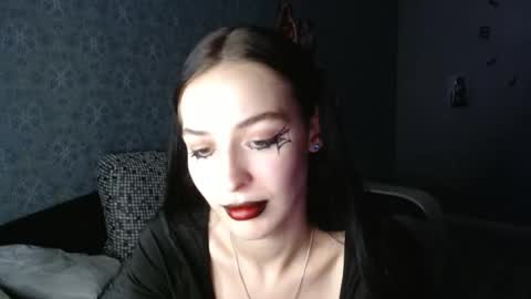 Daphne Darkthorn online show from 11/03/25, 06:20