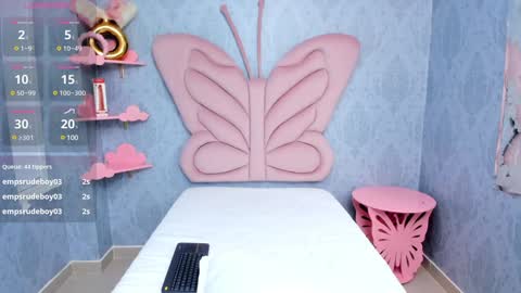 Snapshot of daphne_fox_ chatting on 12/28/24, 02:10 Daphne  online show from 12/28/24, 02:10