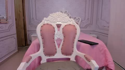 Snapshot of daphne_fox_ chatting on 03/09/25, 12:09 Daphne  online show from 03/09/25, 12:09