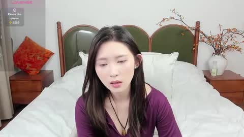 Snapshot of daphnedawn chatting on 11/24/25, 01:00 Dawn online show from 11/24/25, 01:00