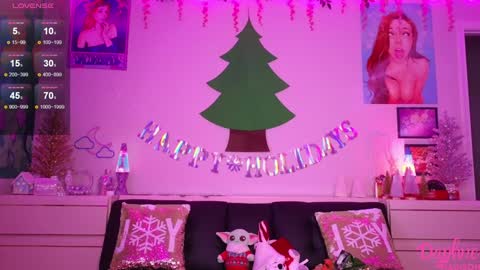 Snapshot of daphnemadison chatting on 12/02/24, 10:23 Daphne Madison online show from 12/02/24, 10:23