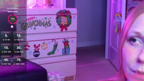 Snapshot of daphnemadison chatting on 01/14/25, 11:48 Daphne Madison online show from 01/14/25, 11:48