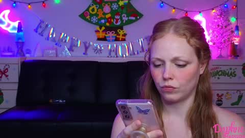 Snapshot of daphnemadison chatting on 01/21/25, 10:19 Daphne Madison online show from 01/21/25, 10:19