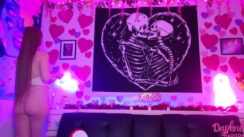 Snapshot of daphnemadison chatting on 02/05/25, 05:41 Daphne Madison online show from 02/05/25, 05:41