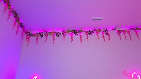 Daphne Madison online show from 11/07/25, 09:15