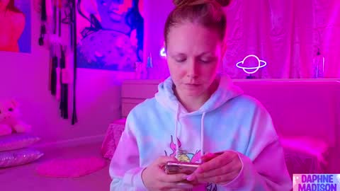 Daphne Madison online show from 02/09/26, 10:36