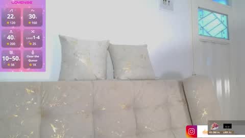 Daphne online show from 09/28/25, 11:48