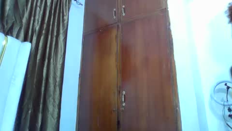 ESTHER online show from 11/14/25, 07:12