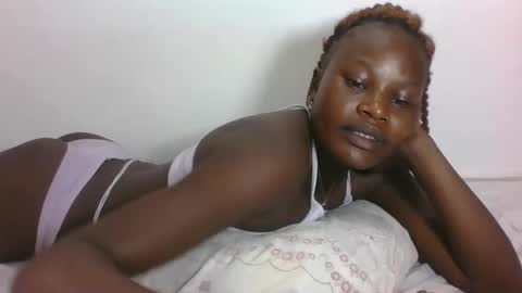 ESTHER online show from 02/03/26, 06:40