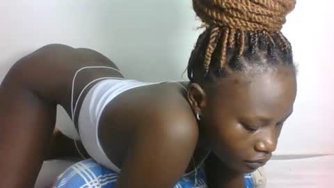 ESTHER online show from 02/17/26, 05:04