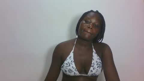 Snapshot of darberry21 chatting on 04/22/26, 06:42 ESTHER online show from 04/22/26, 06:42