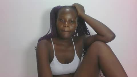 Snapshot of darberry21 chatting on 04/25/26, 02:58 ESTHER online show from 04/25/26, 02:58