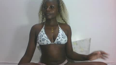 Snapshot of darberry21 chatting on 07/06/26, 05:59 ESTHER online show from 07/06/26, 05:59