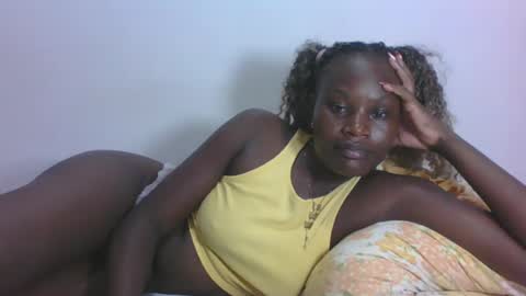 Snapshot of darberry21 chatting on 07/22/26, 06:49 ESTHER online show from 07/22/26, 06:49
