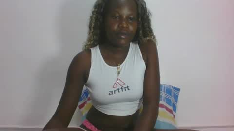 Snapshot of darberry21 chatting on 07/24/26, 09:02 ESTHER online show from 07/24/26, 09:02