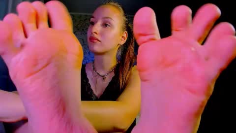 Darcy Siren online show from 11/10/25, 08:35