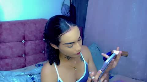 Snapshot of darianna_atehortua chatting on 07/18/26, 05:00 Dary online show from 07/18/26, 05:00