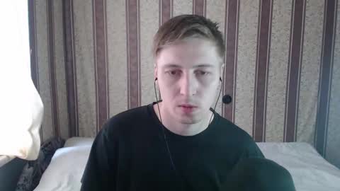 darienlarge online show from 03/11/25, 01:45