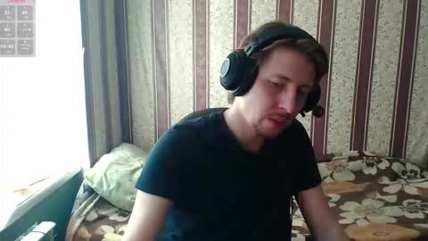 darienlarge online show from 10/17/25, 08:06