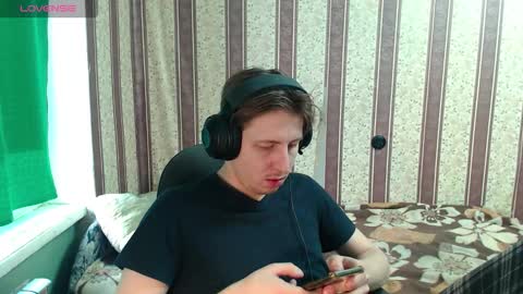 darienlarge online show from 11/19/25, 10:04