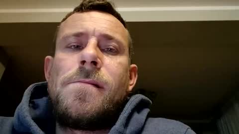 Snapshot of darioo89 chatting on 10/26/25, 03:51 darioo89 online show from 10/26/25, 03:51