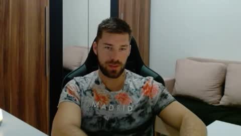 darius_94 online show from 02/08/26, 06:06