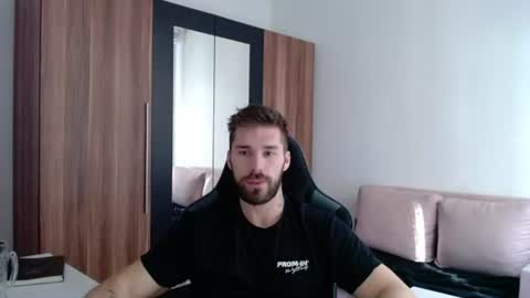Snapshot of darius_94 chatting on 06/19/26, 06:29 darius_94 online show from 06/19/26, 06:29